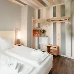 ホテル 'das Strandhaus' 2*